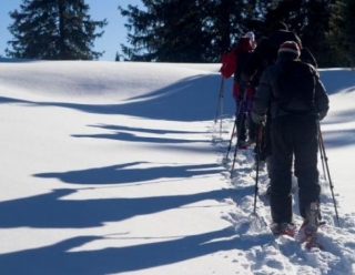  Raquetas de nieve en el Jura 
